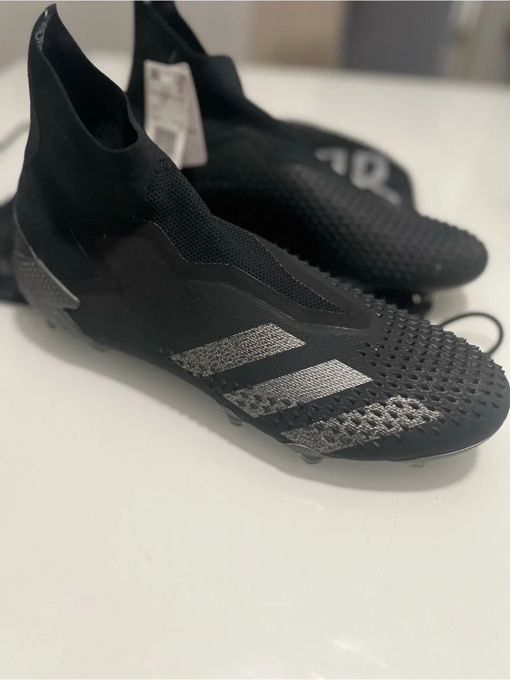 adidas Predator Men’s Black with Silver Accents Soccer Cleats Sz 13